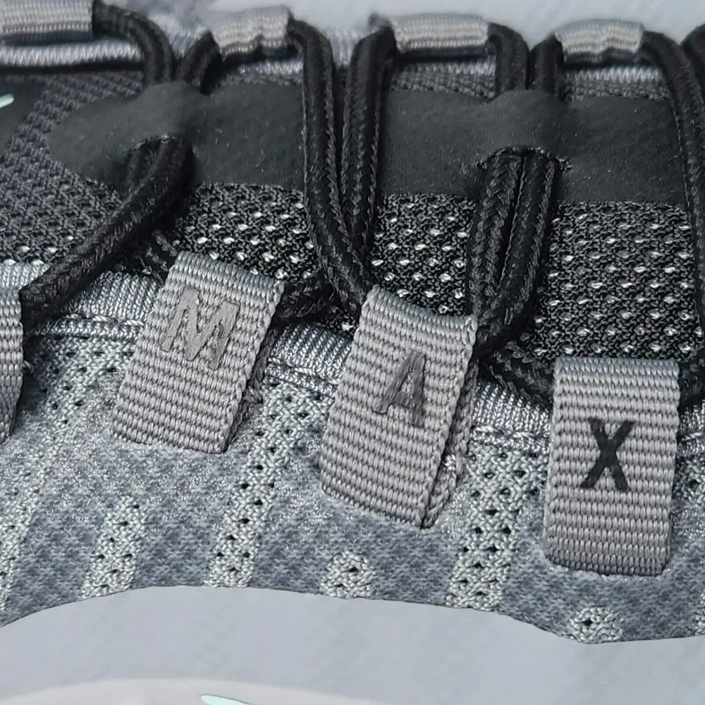 Nike Air Max Axis Low Womens Running Training Shoes Gray White AA2168-001 - Picture 5 of 9